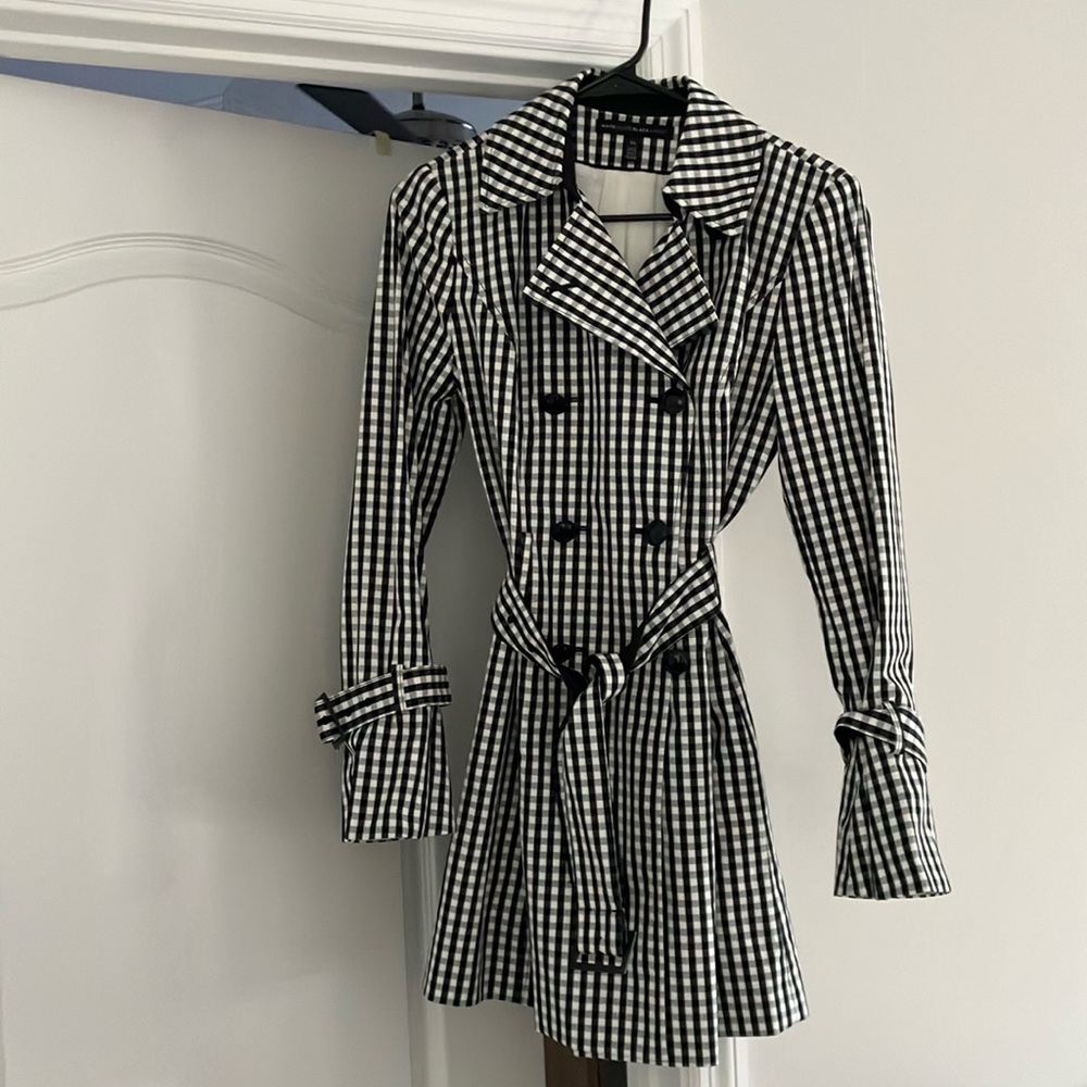 Trendy trench coat… Black and White checked